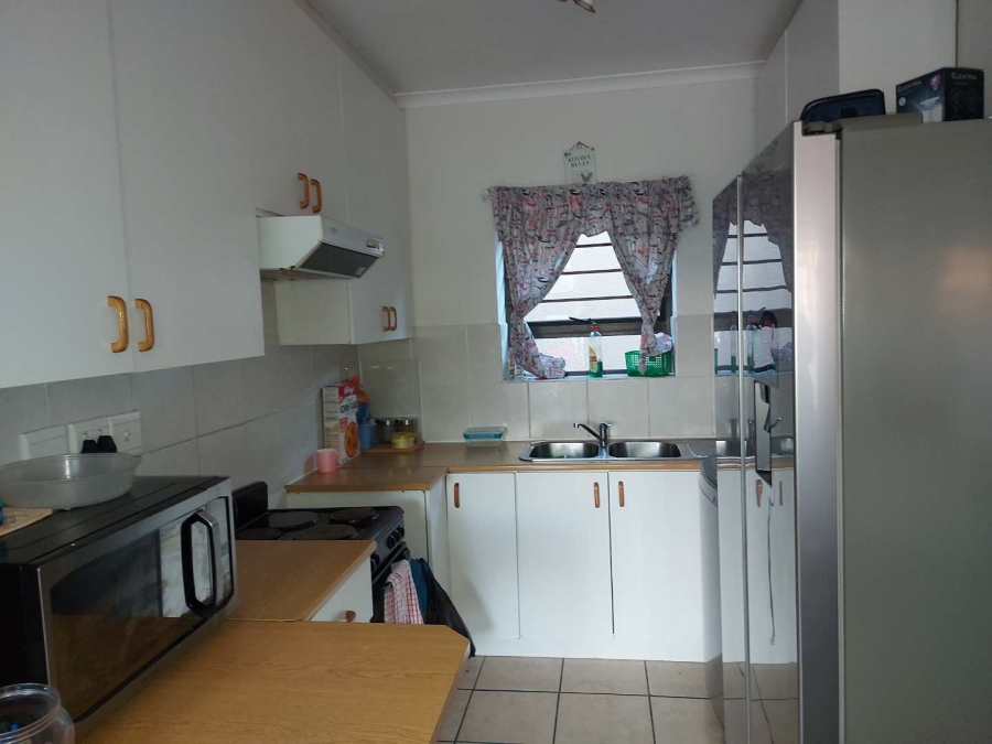 To Let 2 Bedroom Property for Rent in De Kuilen Western Cape